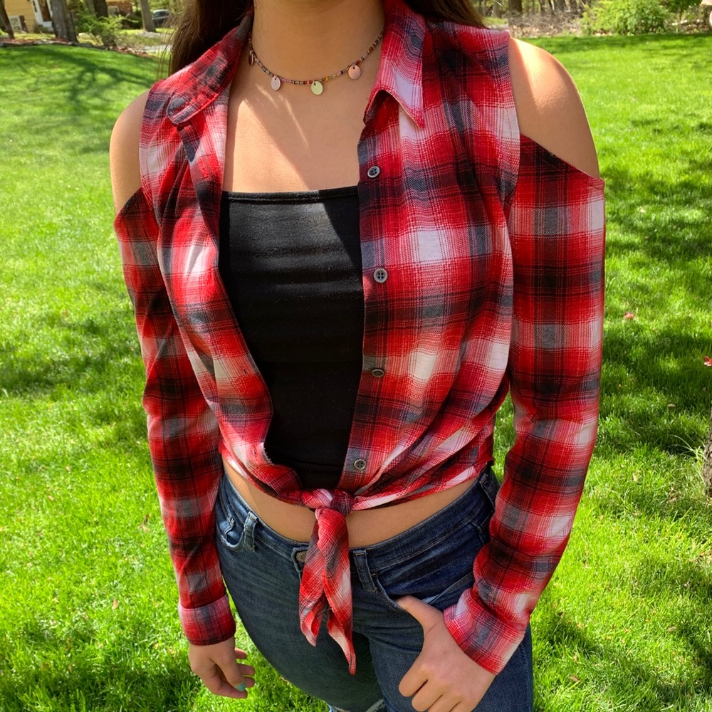 Open Shoulder Flannel Tie